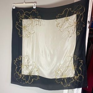 Vintage Anne Klein for Vera Companies 37” extra large square silk scarf